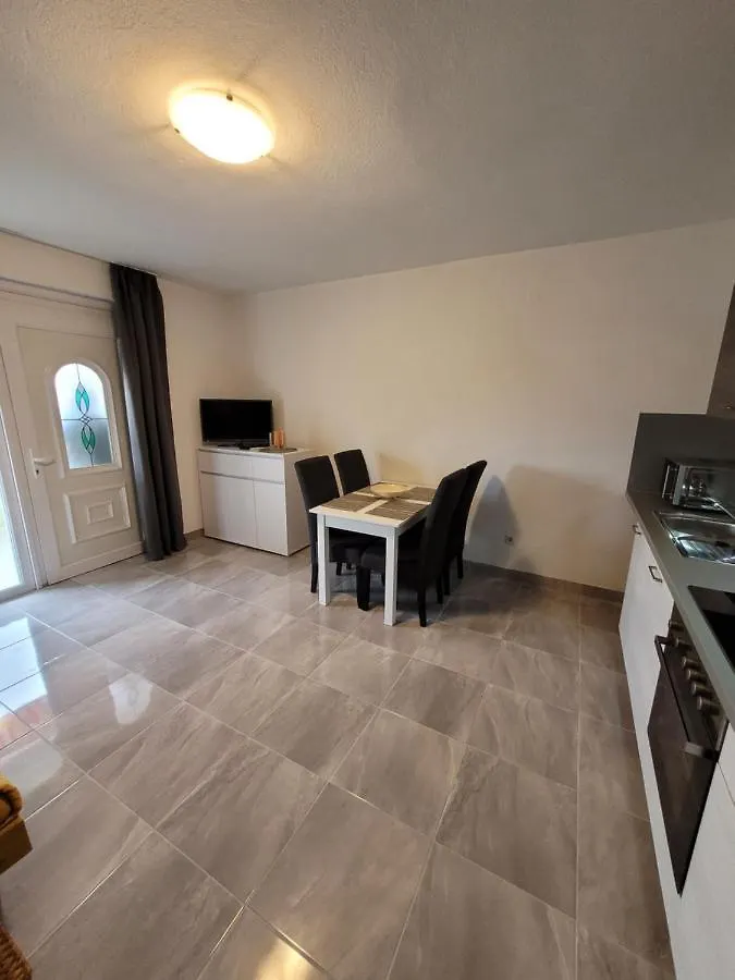 Apartment Apartement Luna Petrcane Croatia